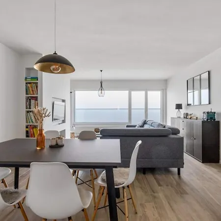 Apartment In Near The *