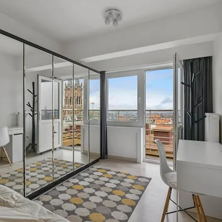 Apartment In Near The *